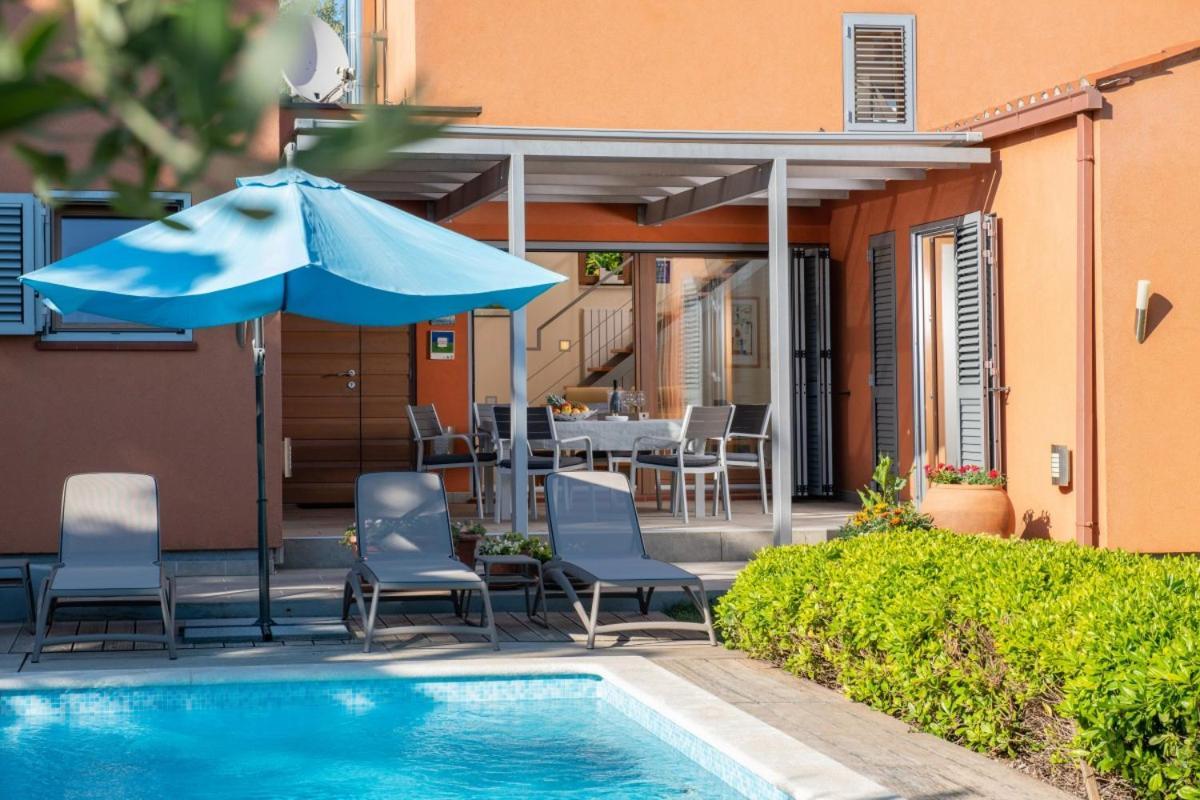 Villa Emili In Medulin - Haus Fuer 4-5 Personen Exterior photo